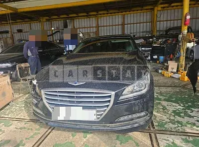 Photo 1 of 12: 2016 Genesis Dh — Korean insurance auction