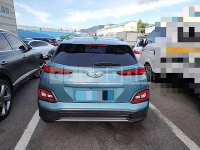 Photo 1 of 10: 2018 Hyundai Kona Electric, VIN KMHK381GFKU016353 — Korean insurance auction