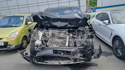 Photo 1 of 25: 2019 Kia Carnival, VIN KNAME81ABKS554963 — Korean insurance auction