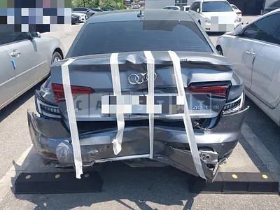 Photo 1 of 2: 2019 Audi A4 40 TFSI — Korean insurance auction