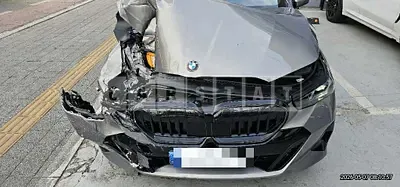 Photo 1 of 38: 2025 BMW 530i xDrive — Korean insurance auction