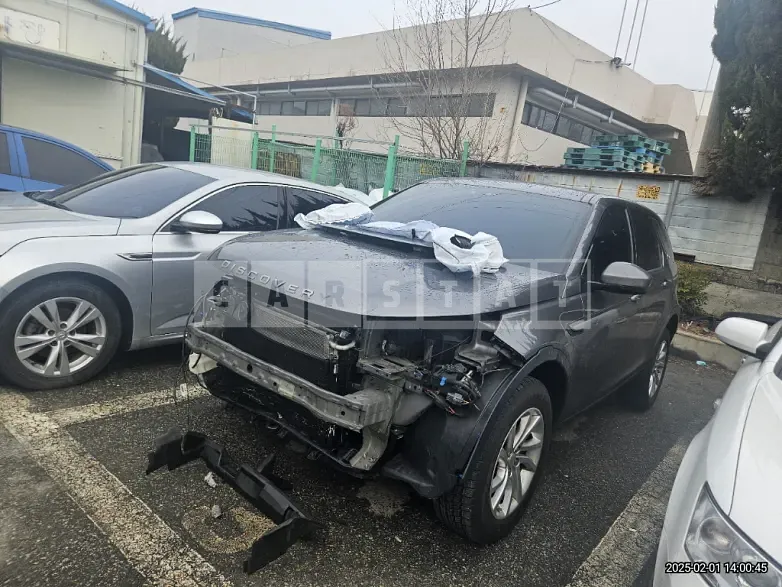 Photo 2 of 18: 2018 Land Rover Discovery Sport 2.0d — Korean insurance auction