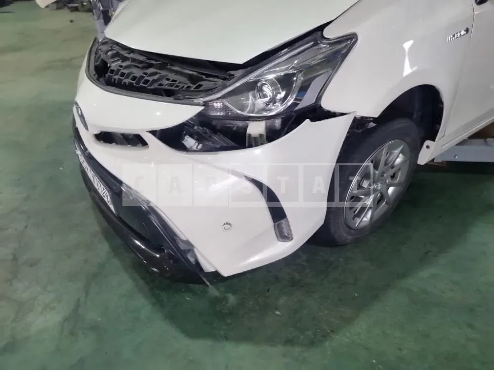 Photo 2 of 9: 2018 Toyota Prius V, VIN JTDZN3EU9HJ073296 — Korean insurance auction