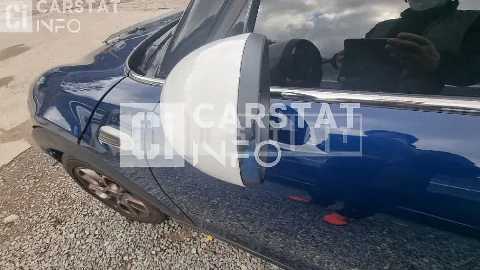 Photo 2 of 8: 2018 MINI Cooper Five-Door — Korean insurance auction