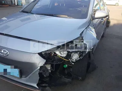 Photo 1 of 5: 2018 Hyundai Modern Ionic Electric, VIN KMHC851HFJU026049 — Korean insurance auction
