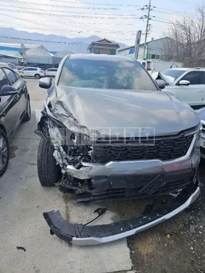 Photo 1 of 2: 2025 Kia Sorento — Korean insurance auction