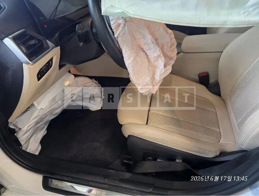 Photo 2 of 74: 2022 BMW 320d — Korean insurance auction