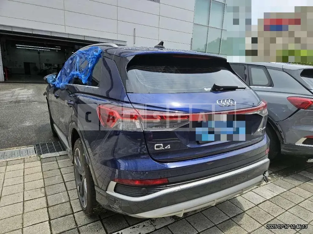 Photo 2 of 35: 2023 Audi Q4 40 e-tron — Korean insurance auction