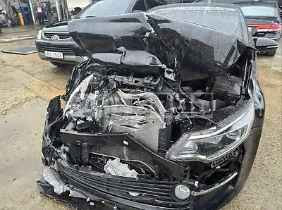 Photo 1 of 18: 2017 Kia K5 — Korean insurance auction