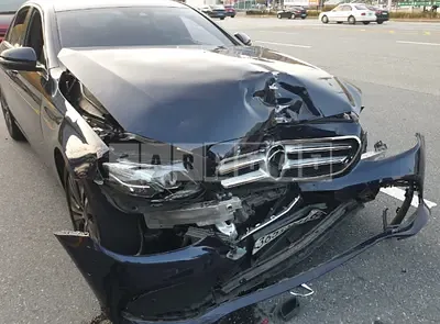 Photo 1 of 11: 2020 Mercedes-Benz E220 d, VIN W1KZF0EB2LA773380 — Korean insurance auction