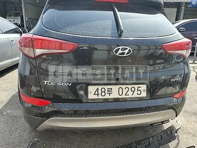 Photo 1 of 12: 2017 Hyundai Tucson, VIN KMHJ281ABHU298395 — Korean insurance auction