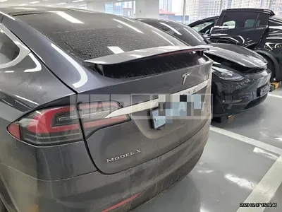 Photo 1 of 19: 2018 Tesla Model X 100d, VIN 5YJXCBE23JF131339 — Korean insurance auction