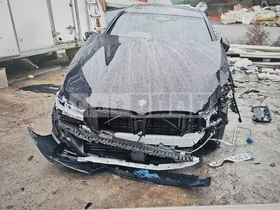 Photo 1 of 50: 2021 BMW 530e — Korean insurance auction