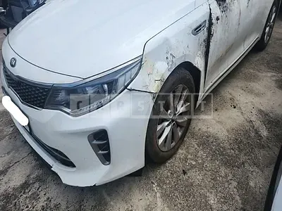 Photo 1 of 15: 2016 Kia K5, VIN KNAGU416BGA019903 — Korean insurance auction