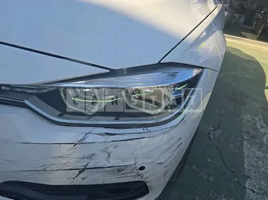 Photo 2 of 16: 2018 BMW 320d — Korean insurance auction