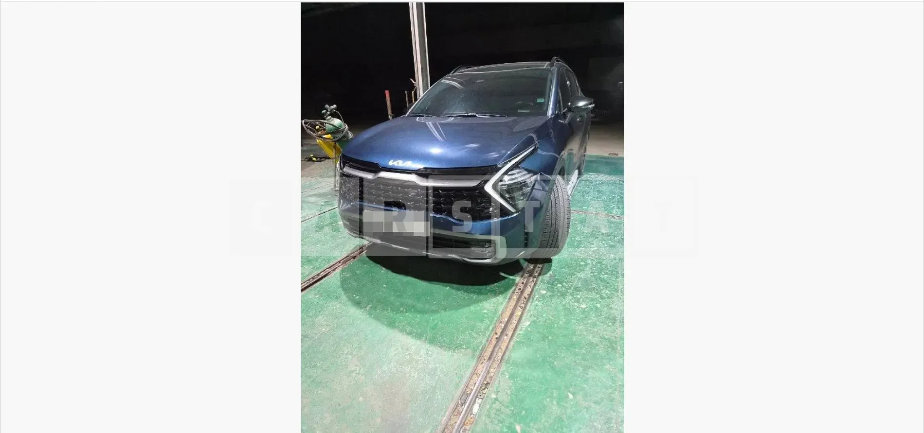 Photo 2 of 3: 2021 Kia (part) Sportage 1.6 Turbo Hybrid Headlamp — Korean insurance auction