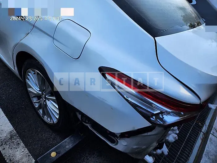 Photo 2 of 7: 2018 Toyota Camry Hybrid — Korean insurance auction