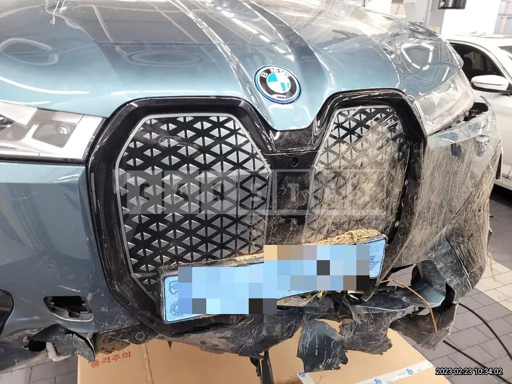 Photo 2 of 50: 2022 BMW iX xDrive50 — Korean insurance auction