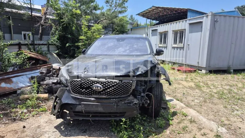 Photo 2 of 5: 2016 Kia Sorento — Korean insurance auction