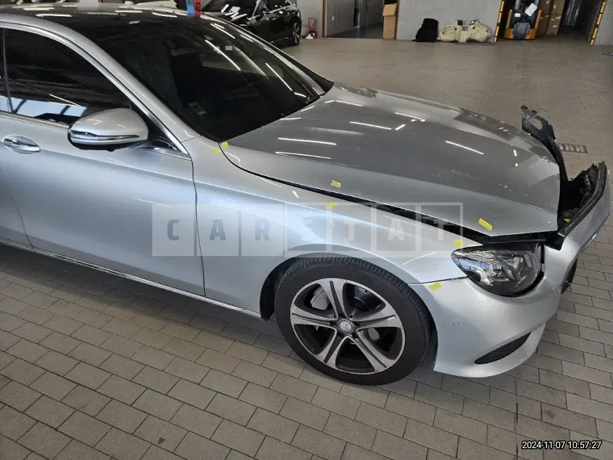 Photo 2 of 19: 2016 Mercedes-Benz E300 4Matic — Korean insurance auction