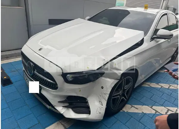 Photo 2 of 17: 2023 Mercedes-Benz E250 — Korean insurance auction