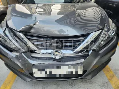 Photo 1 of 11: 2017 Nissan Altima 2.5 — Korean insurance auction