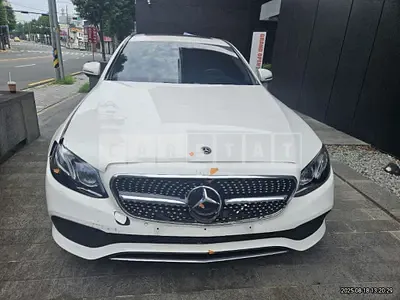 Photo 1 of 11: 2020 Mercedes-Benz E300 — Korean insurance auction