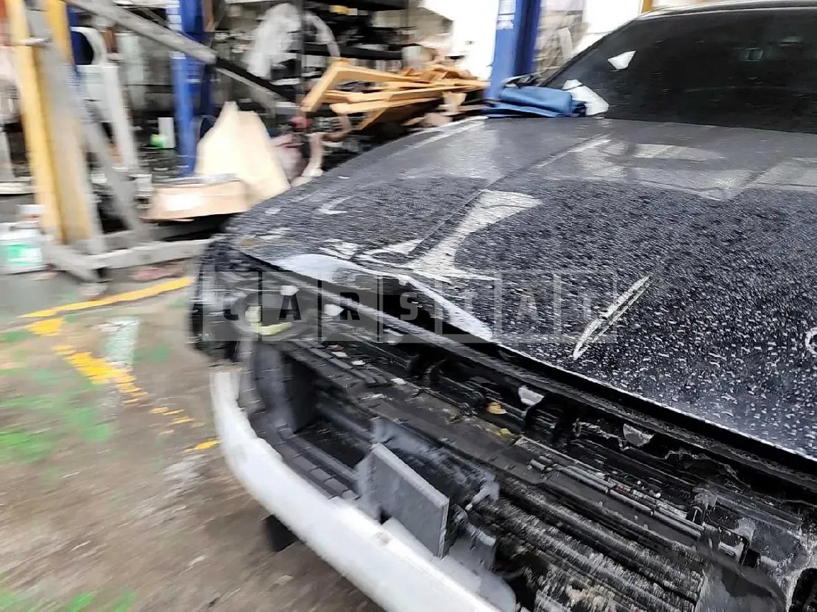 Photo 2 of 76: 2020 Genesis G90 — Korean insurance auction