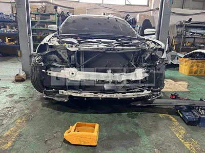 Photo 1 of 32: 2017 BMW 520d, VIN WBAJC3101HWB76902 — Korean insurance auction