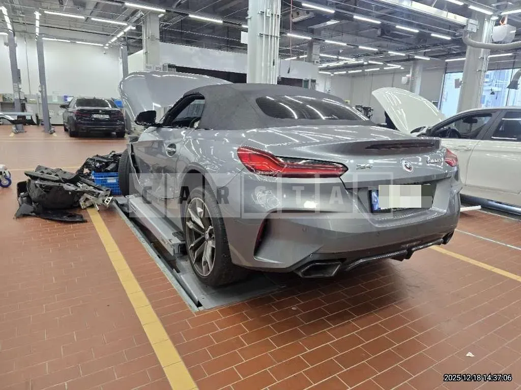 Photo 2 of 11: 2023 BMW Z4 M40i — Korean insurance auction