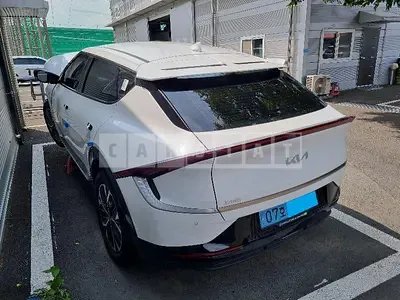 Photo 1 of 16: 2023 Kia EV6, VIN KNAC381CPRA177582 — Korean insurance auction
