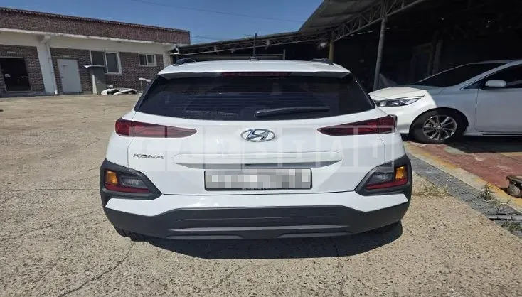 Photo 2 of 18: 2018 Hyundai Kona — Korean insurance auction