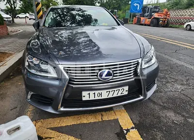 2015 Lexus LS 600h L
