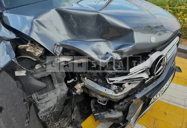 Photo 2 of 4: 2017 Mercedes-Benz GLC220d 4Matic, VIN WDC0G0FB6HF138861 — Korean insurance auction