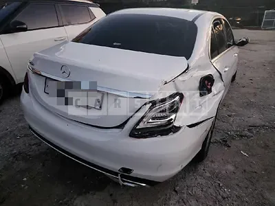 Photo 1 of 37: 2019 Mercedes-Benz C220 d, VIN WDDWF1EB7KR522900 — Korean insurance auction
