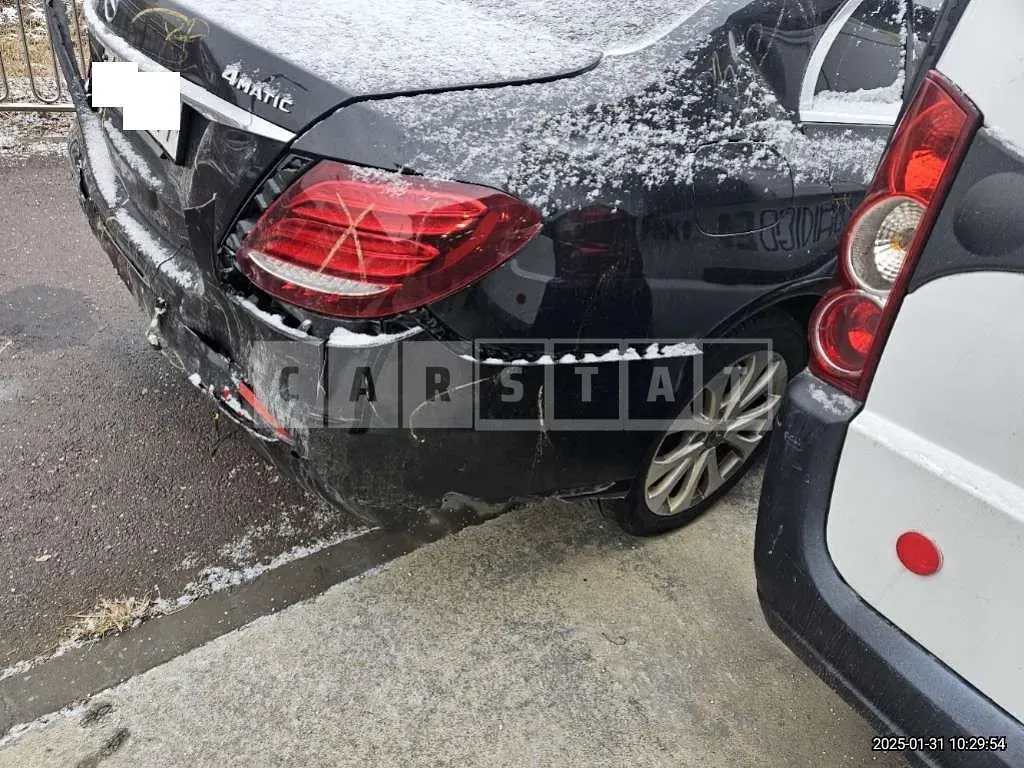 Photo 2 of 12: 2019 Mercedes-Benz E 300 4Matic — Korean insurance auction