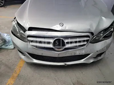 Photo 1 of 13: 2014 Mercedes-Benz E220 CDI — Korean insurance auction