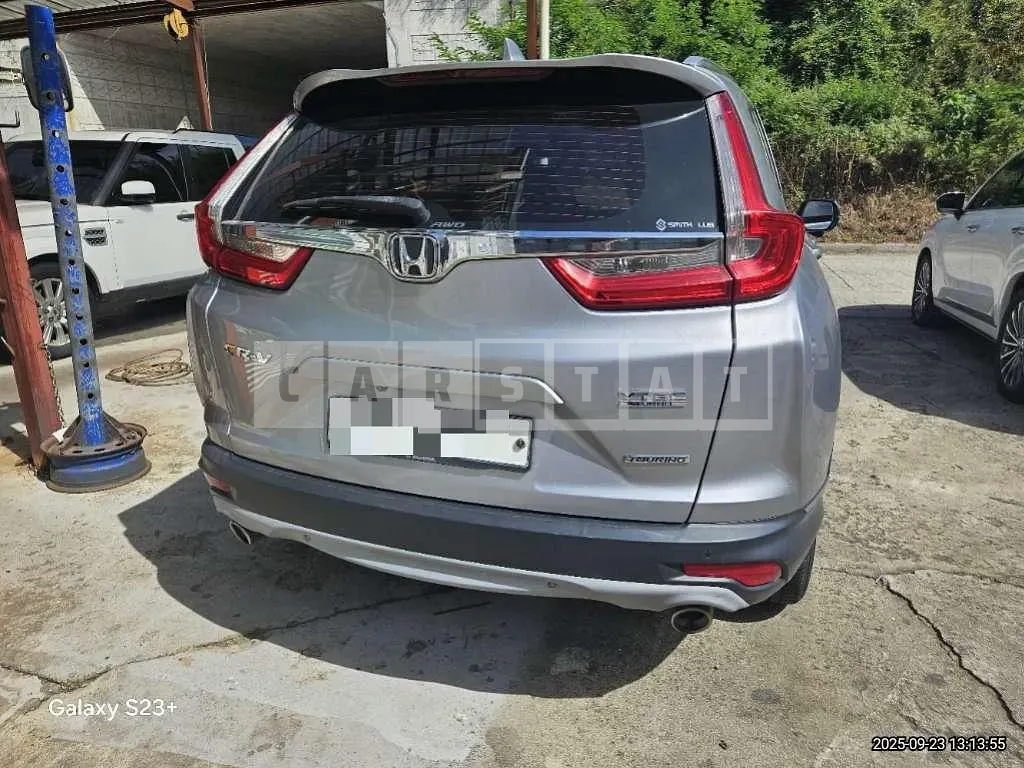 Photo 2 of 8: 2017 Honda CR-V 4WD — Korean insurance auction