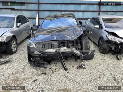 Photo 1 of 18: 2015 Mercedes-Benz S500 4Matic L, VIN WDDUG8FBXGA238999 — Korean insurance auction