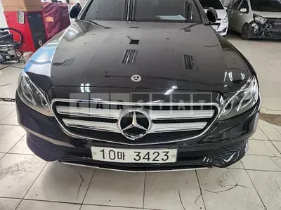 Photo 1 of 8: 2019 Mercedes-Benz E300 — Korean insurance auction