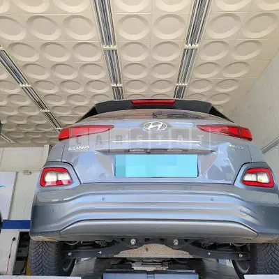 Photo 1 of 4: 2018 Hyundai Kona Electric, VIN KMHK281GFKU015649 — Korean insurance auction