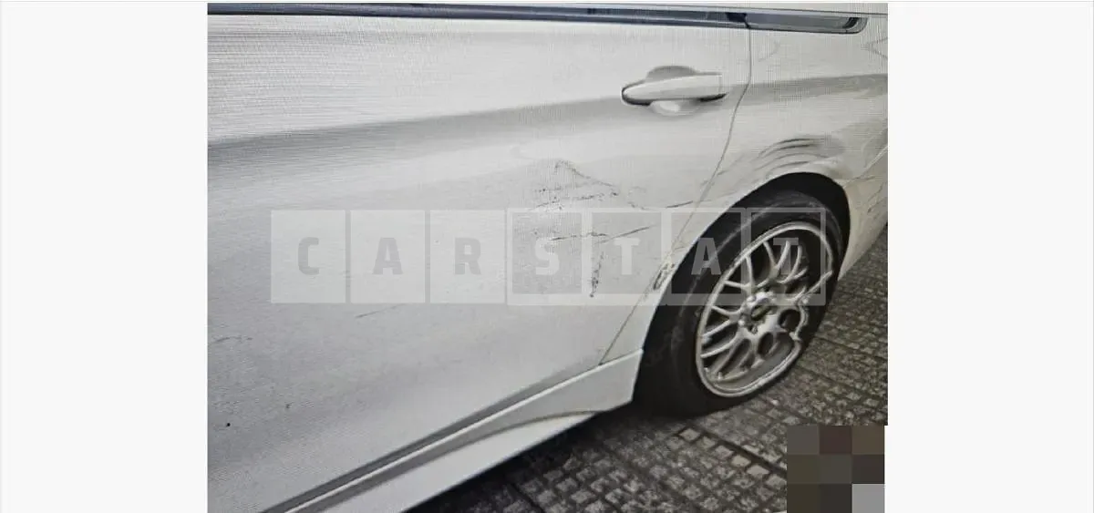 Photo 2 of 4: 2015 BMW 320d Touring — Korean insurance auction