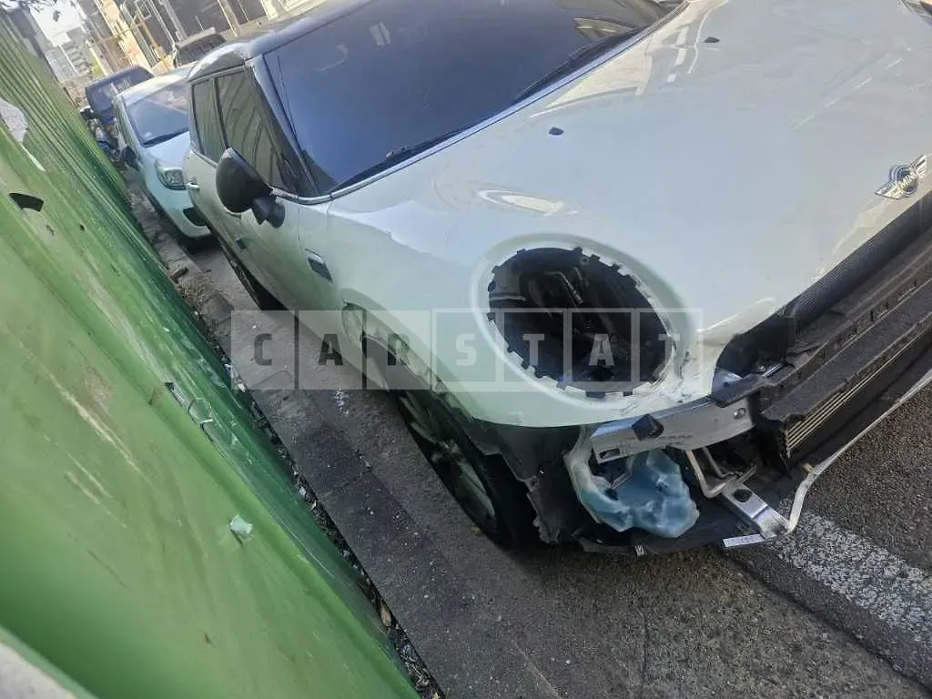 Photo 2 of 17: 2018 MINI Cooper Clubman — Korean insurance auction