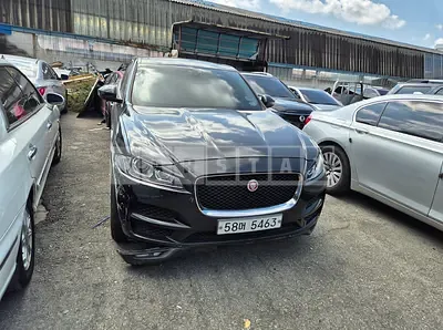 Photo 1 of 18: 2017 Jaguar F-Pace 20d — Korean insurance auction