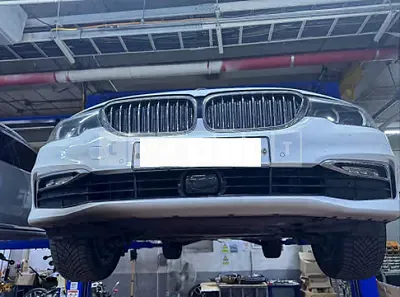 Photo 1 of 27: 2018 BMW 520i — Korean insurance auction