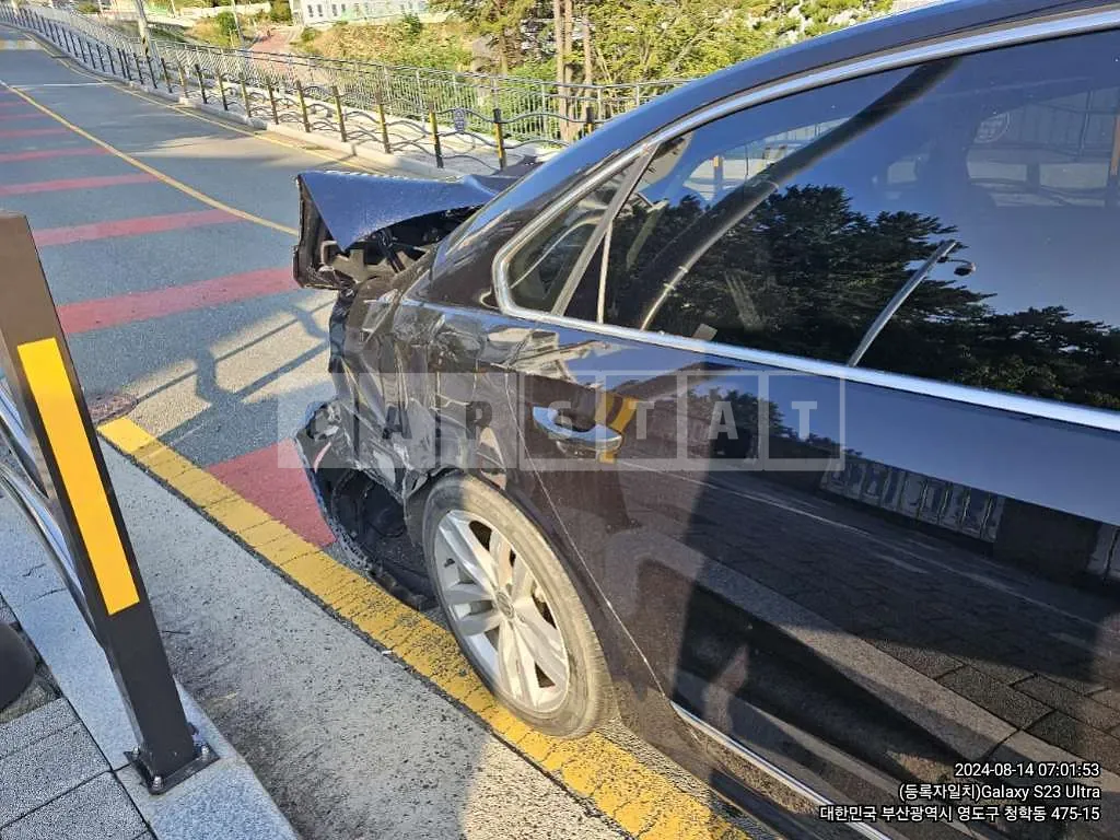 Photo 2 of 9: 2018 Volkswagen Passat 2.0 TSI — Korean insurance auction
