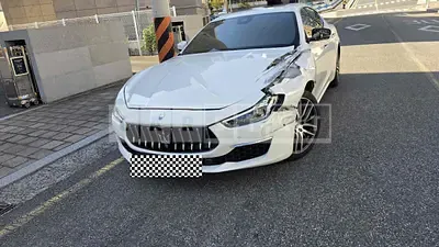 2021 Maserati Ghibli Hybrid