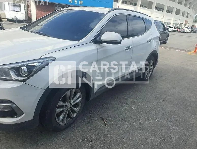 Photo 2 of 17: 2017 Hyundai Calm Santa Fe 2.0 — Korean insurance auction