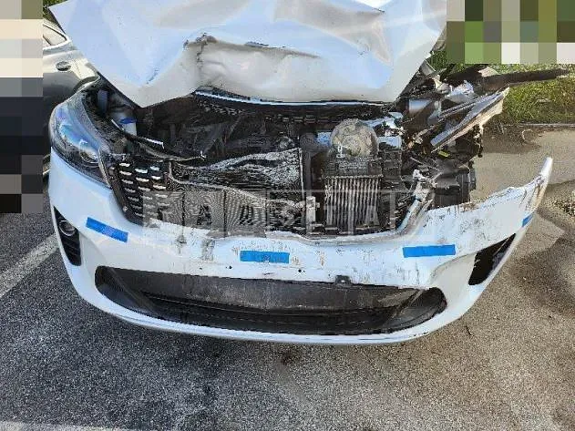 Photo 2 of 8: 2018 Kia Sorento 2.0 — Korean insurance auction