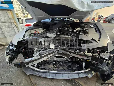 Photo 1 of 14: 2021 Genesis G80, VIN KMTGB41CDNU113712 — Korean insurance auction